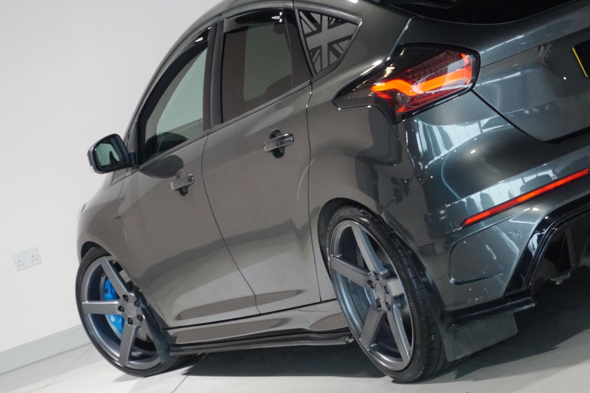 Ford Focus 2.3T EcoBoost RS Hatchback 5dr Petrol Manual AWD Euro 6 (s/s) (350 ps)